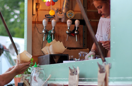 テイクアウトで起こり得るトラブルは？ 必要な営業許可や防止対策も紹介