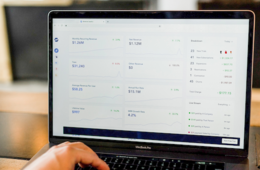 Googleが定義する新たな検索行動パターンとは？マーケティングに役立つGoogleのサービスも解説