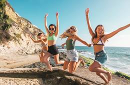 「#楽しい画像はSNSの新マナー違反」が話題に：コロナ禍「旅行楽しいアピールNG」というマナーに苦言