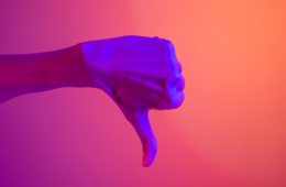 【独自】飲食店口コミ 低評価の原因は「接客」だけじゃない：130件の口コミ分析でみえた今すぐ改善すべき3要素「タバコ・コロナ対策・ネットの営業情報」