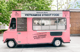 キッチンカーを開業するのにかかる費用は？市場分析から主な出店場所まで解説