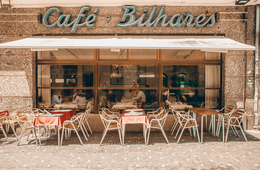 【ことし9月まで緩和措置が延長】テラス席を店舗に設置するには？守るべきルールや基準・設置に必要な手続き