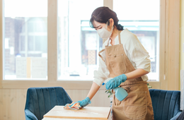 政府、飲食店の感染対策を「利用客へのアンケート」で判断　7月中の開始目指す