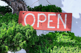 Googleビジネスプロフィールの営業時間や詳細を設定する方法を解説