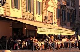 店舗集客の方法13選｜WEB・SNS・口コミなど効果的なアイディア・注意点も解説